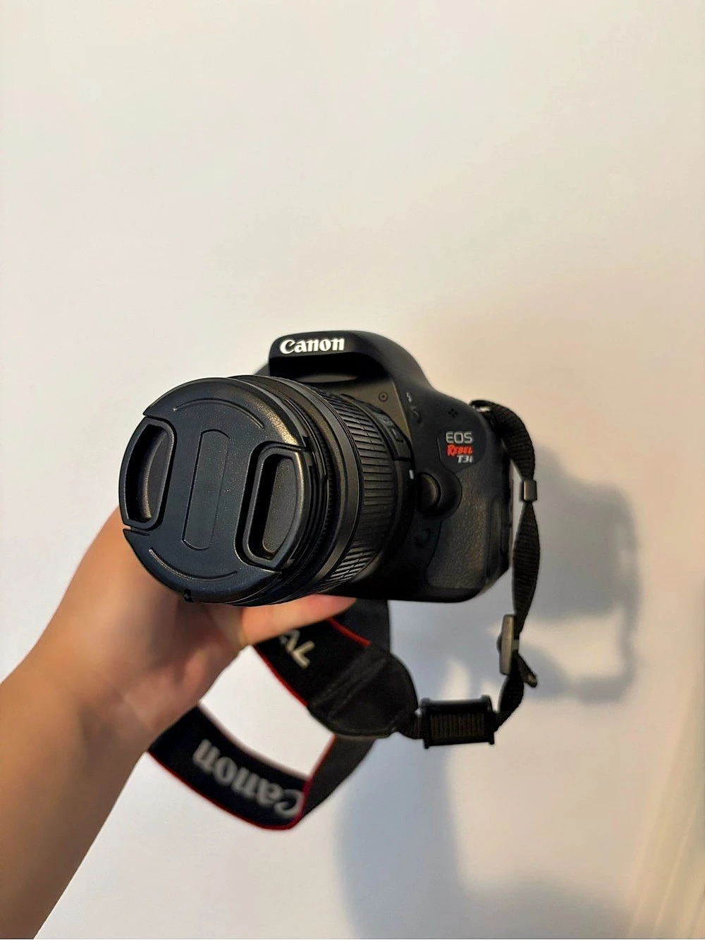 Canon EOS Rebel T3i DSLR Camera